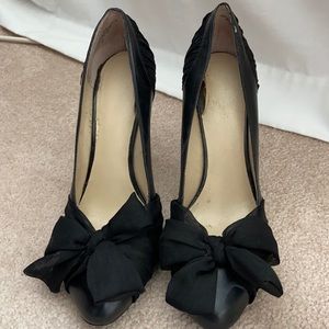 Nine West Black Bow Heels Size 9